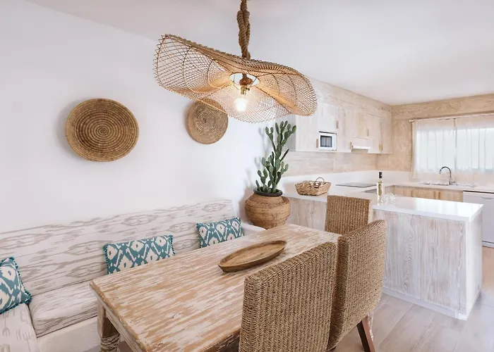 Lily Пуэрто дель Кармен